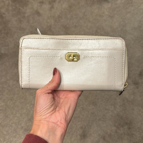 New with tags coach wallet - Picture 1 of 2